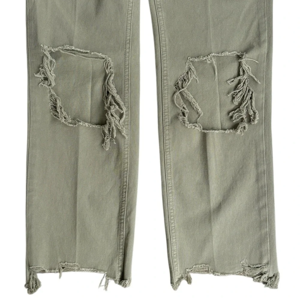 EUC Free People Maggie Distressed Jeans Moss Green Size 25